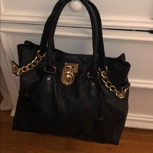 Michael Kors Gold Hardware BLaCK Leather Tote✔️